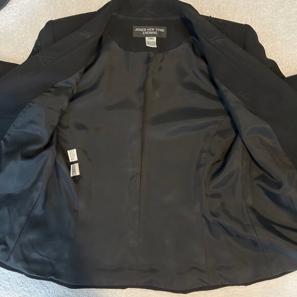 Vintage Jones NY Evening black beaded jacket - Picture 6 of 11